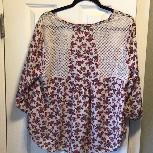 Juniors Chiffon Top - Picture 2 of 2